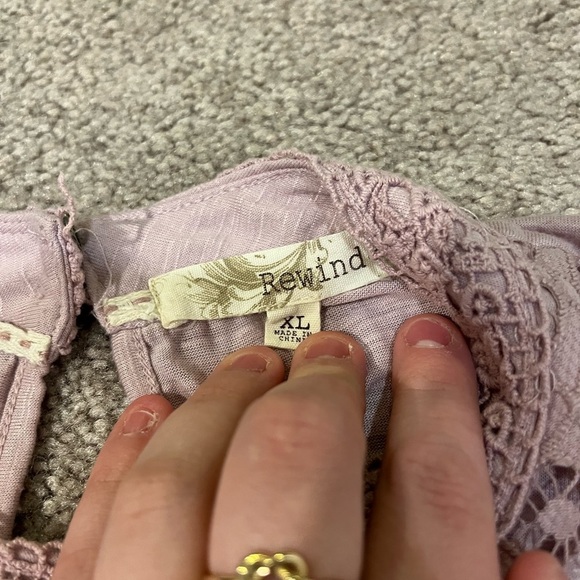 Rewind Lace Sleeveless Top - Picture 4 of 6